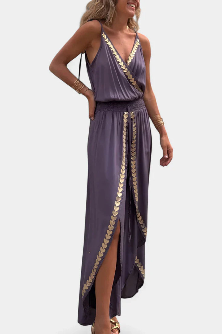 Donatila™ | Luxe Jumpsuit met Gouden Afwerking en Zijsplit