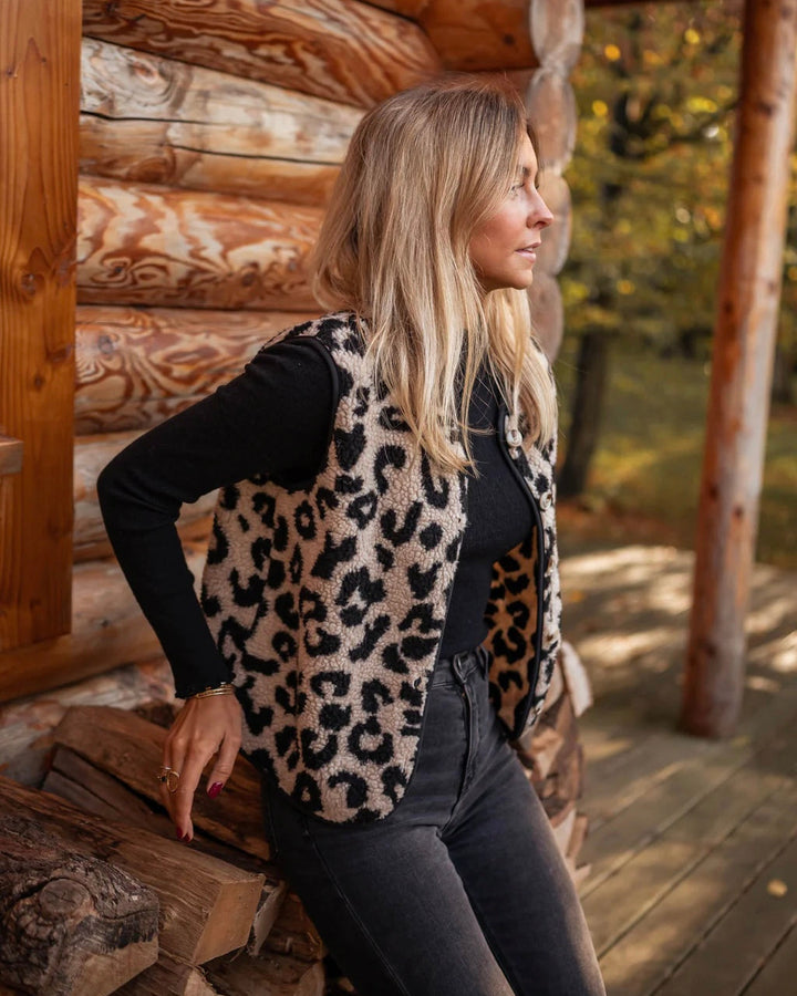 Astrid™ | De Leopard Gebreide Bodywarmer